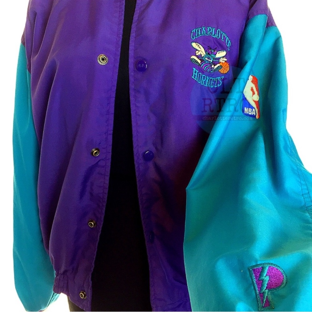 Vintage Charlotte Hornets Embroidered Spellout Jacket